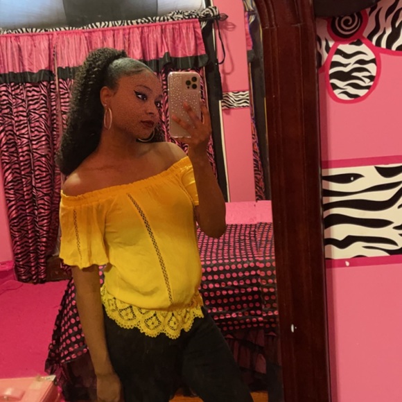 Rue 21 Brand Yellow Off the Shoulder Blouse - Picture 3 of 6